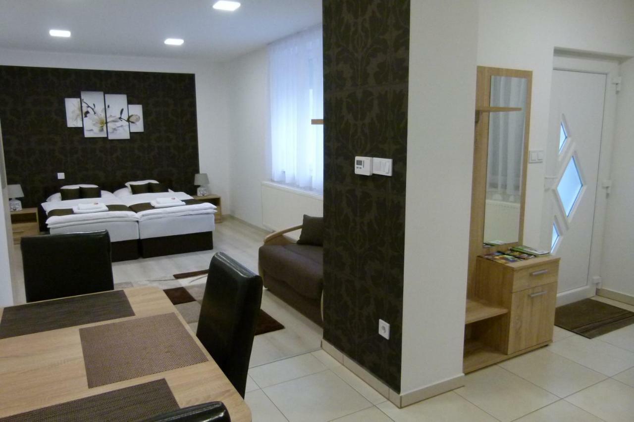 Wolf House Apartman Zalaegerszeg Zewnętrze zdjęcie