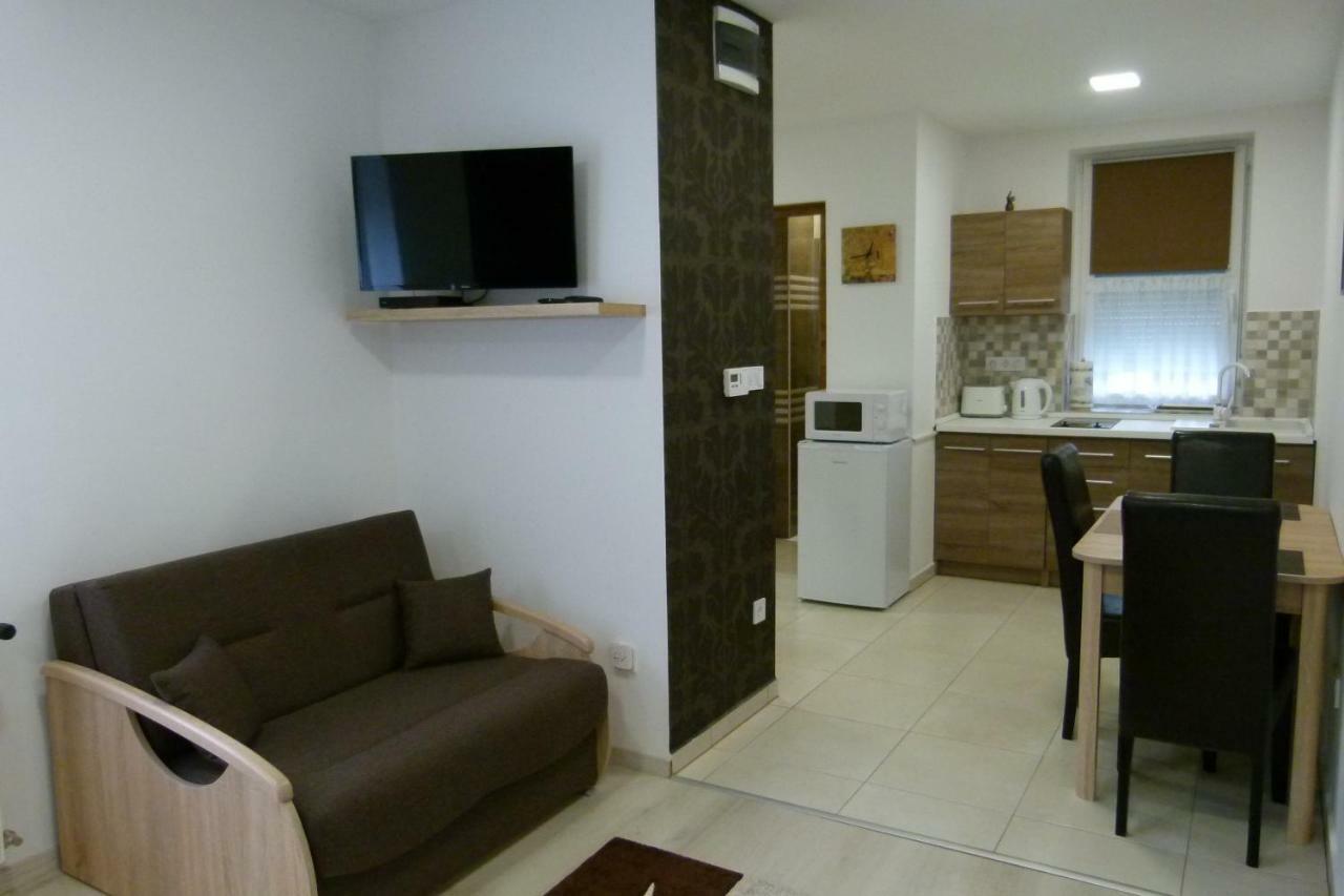 Wolf House Apartman Zalaegerszeg Zewnętrze zdjęcie